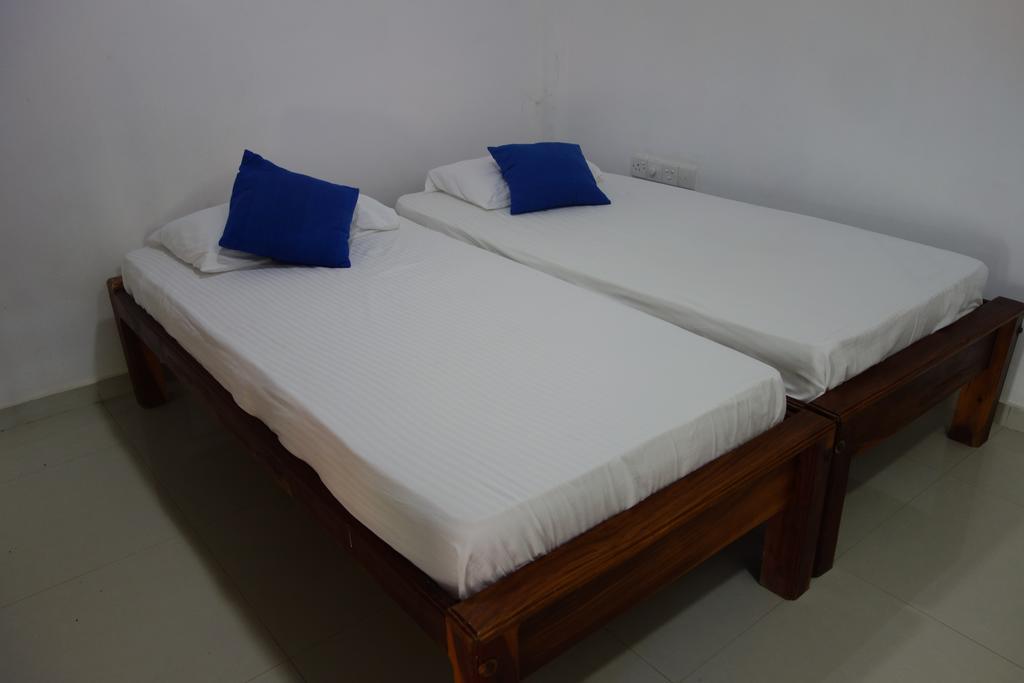 Yoho Hotel Arugambay Beach Inn อารูกัมเบย์ ภายนอก รูปภาพ